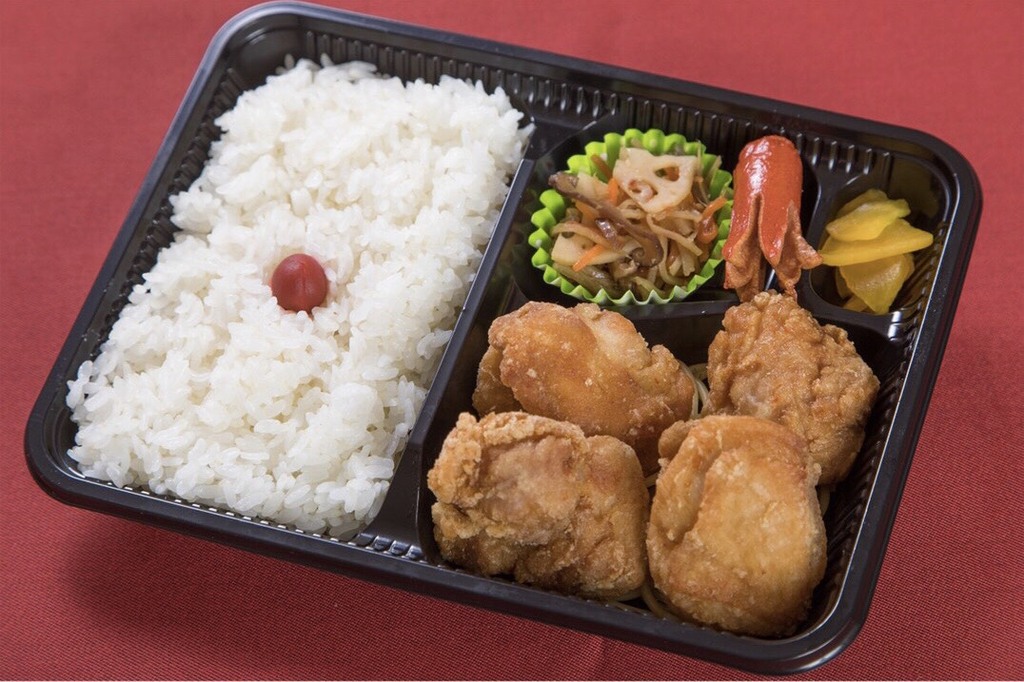 画像：からあげ弁当